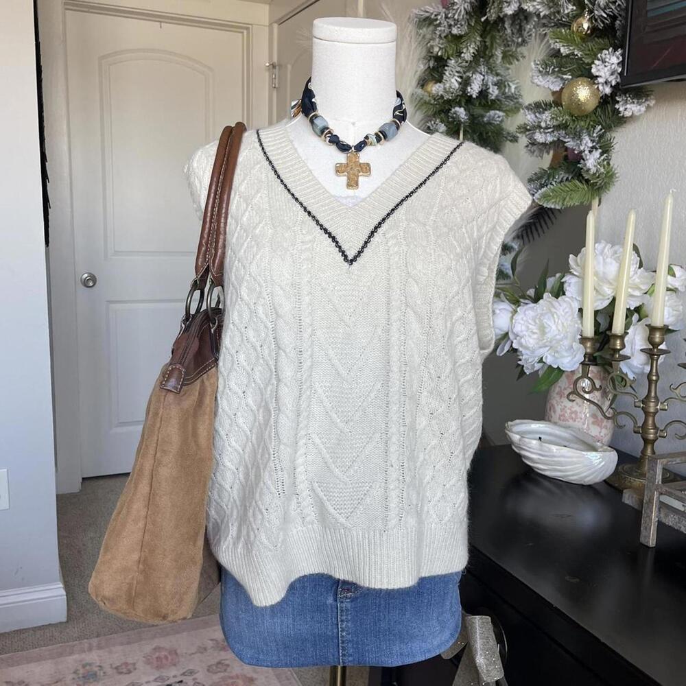 Sweater Vest - Picture 3 of 4